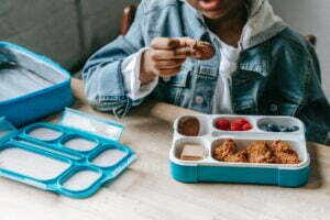 Υγιεινές επιλογές για πρωινό και Σνακ για τη νέα σχολική χρονιά - παιδιά