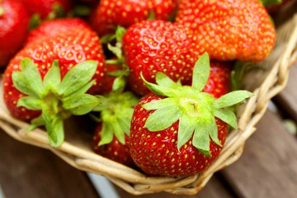 Strawberries lower cholesterol - cholesterol
